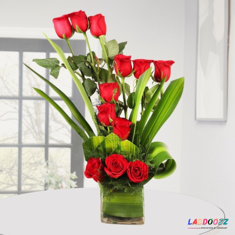 Vase Arrangement of 12 Red Roses